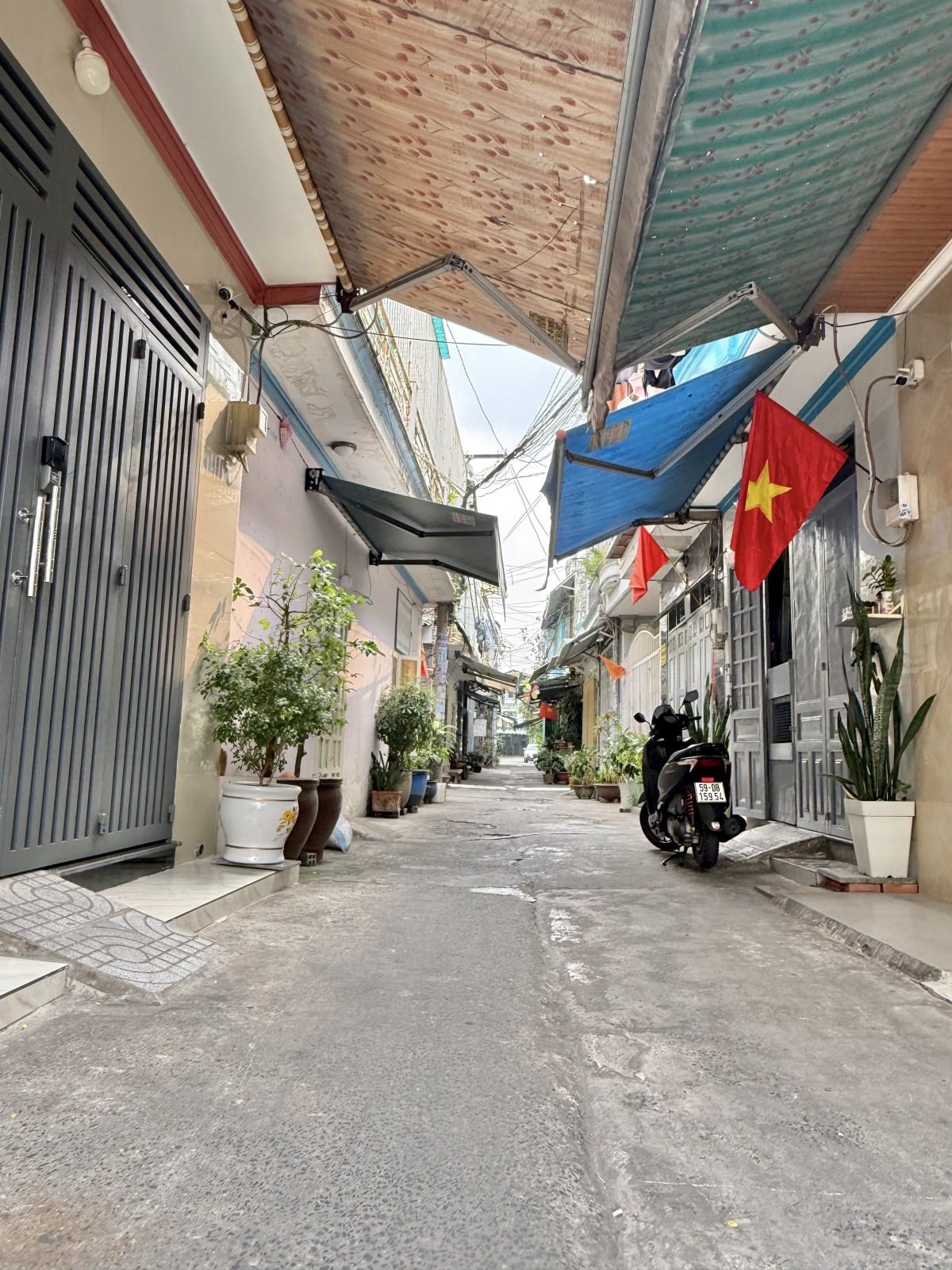 Bán đất mặt tiền khu Tây Thạnh, Tân Phú, xe hơi đỗ cửa, 34m2, sổ A4, 2 tầng, chỉ 4.85 tỷ