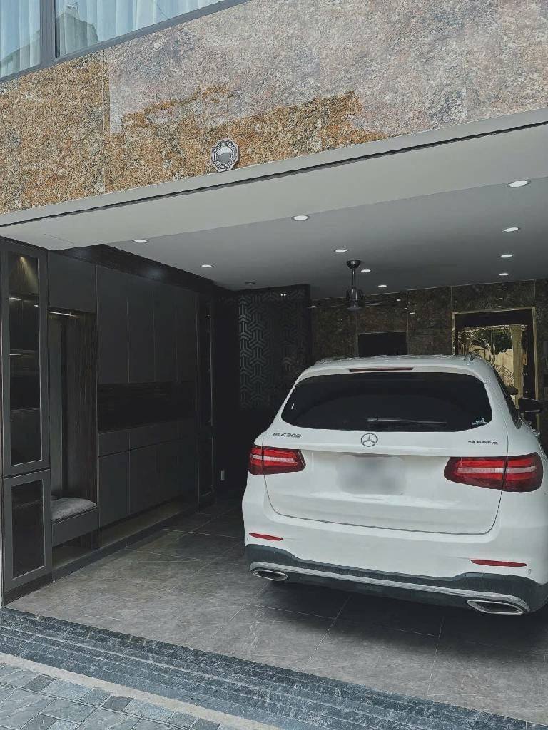 Bán nhà 6 tầng thang máy - gara ôtô - diện tích 40m2 - full nội thất xịn sò, về ở luôn, Bát Khối, Tư Đình