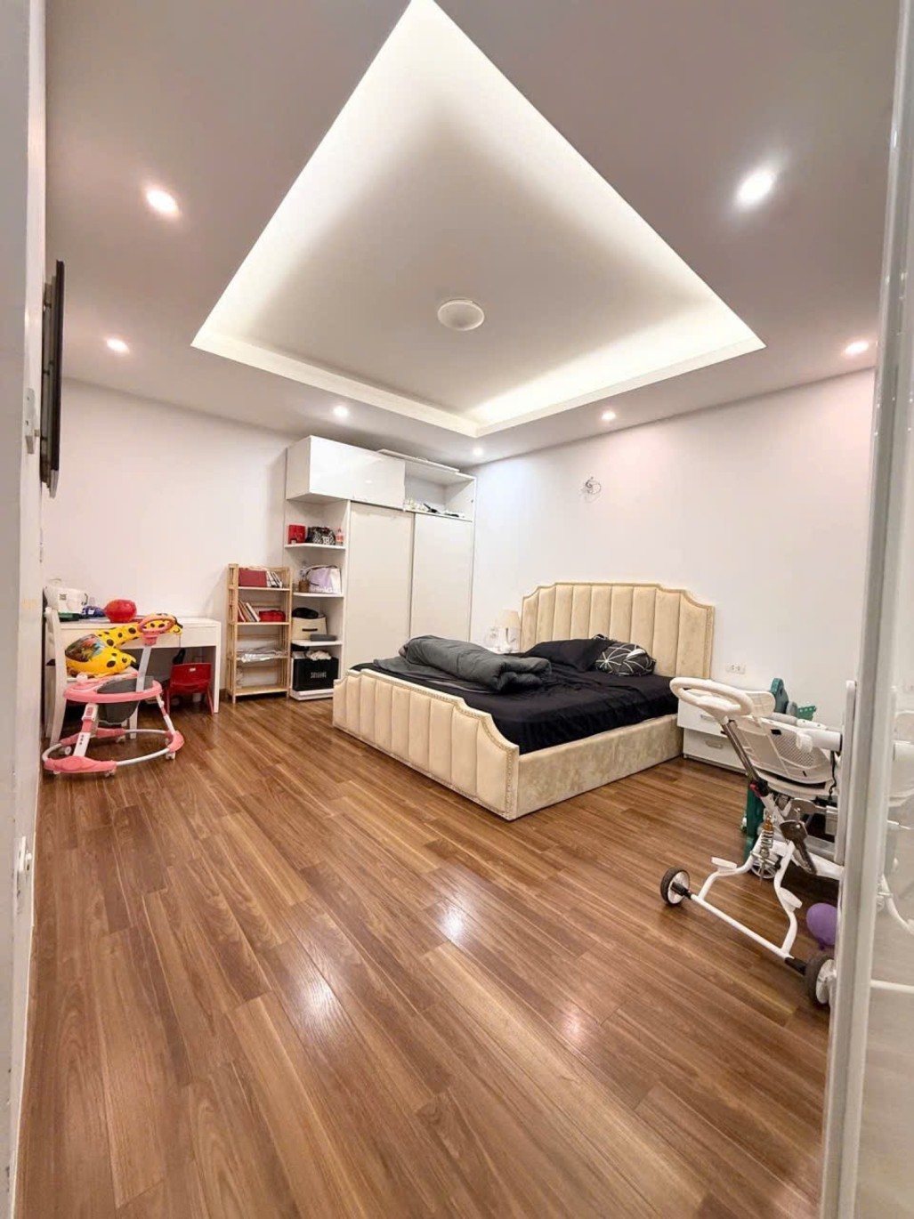 Bán nhà riêng quận Cầu Giấy, thành phố Hà Nội, giá 45 tỷ