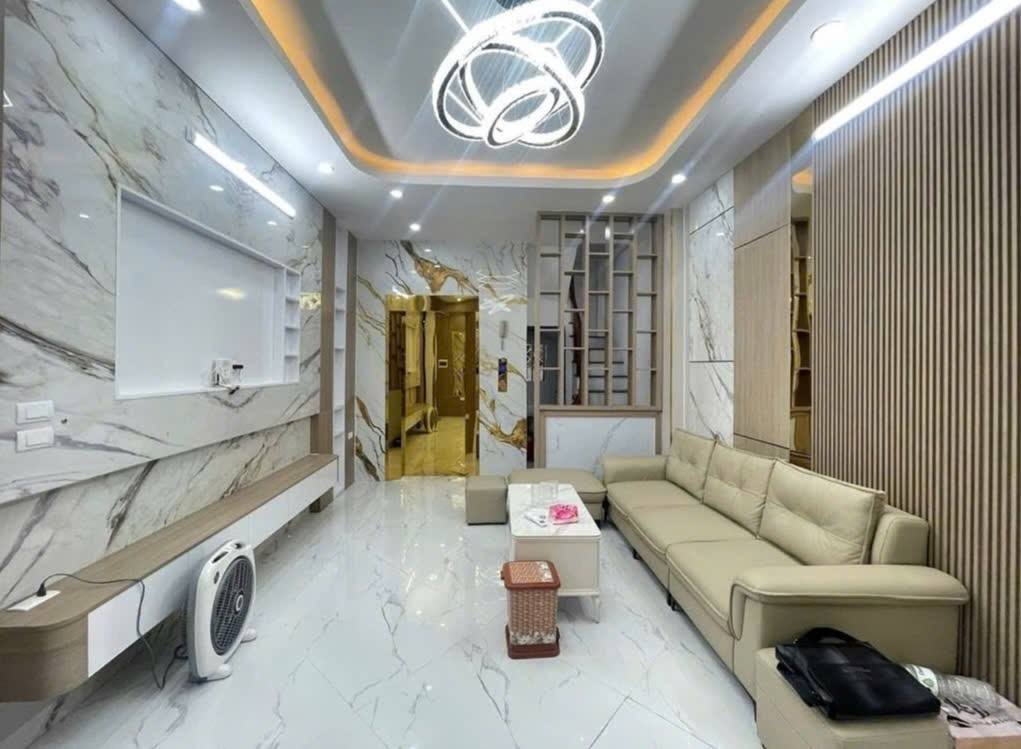 Bán nhà Khương Trung, 6 tầng, thang máy, 36m2, lô góc, ngõ thông thoáng