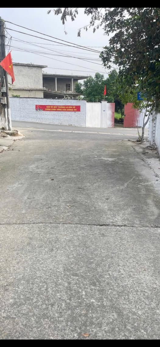 Chính chủ cần bán gấp đất Tản Lĩnh, Ba Vì cũ, đường thông rộng