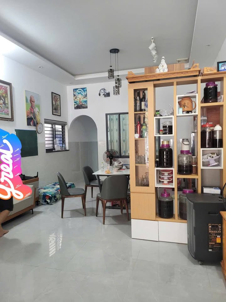 Bán nhà cấp 4 đẹp, hẻm bê tông ô tô đường Nguyễn An Ninh, phường Long Hương, Bà Rịa, giá 2.7 tỷ