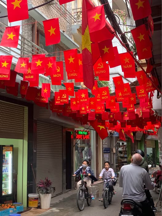 Bán nhà Mễ Trì Thượng, ô tô vào nhà, kinh doanh, giá 13.5 tỷ