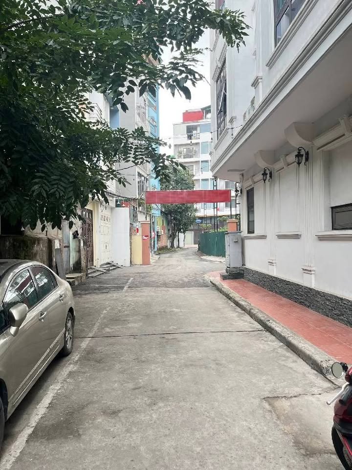 Bán đất phân lô phố Nguyễn Cảnh Dị, Đại Kim, view hồ, 65m2, mặt tiền 4m, giá 12,8 tỷ