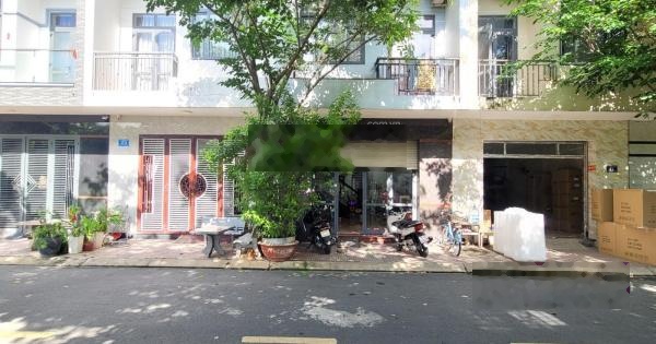 Bán nhà 5 tầng ngõ Nguyễn Chí Thanh