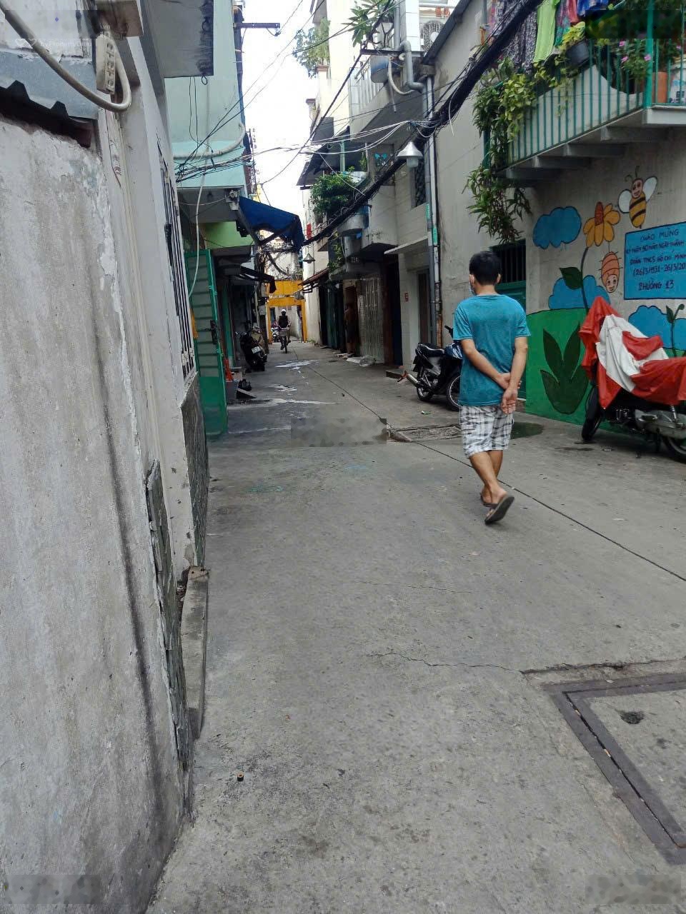 Bán nhanh nhà quận 4, hẻm Đoàn Văn Bơ, cách Quận 1 2ph - Giá rẻ nhất thị trường, khu dân cư an ninh