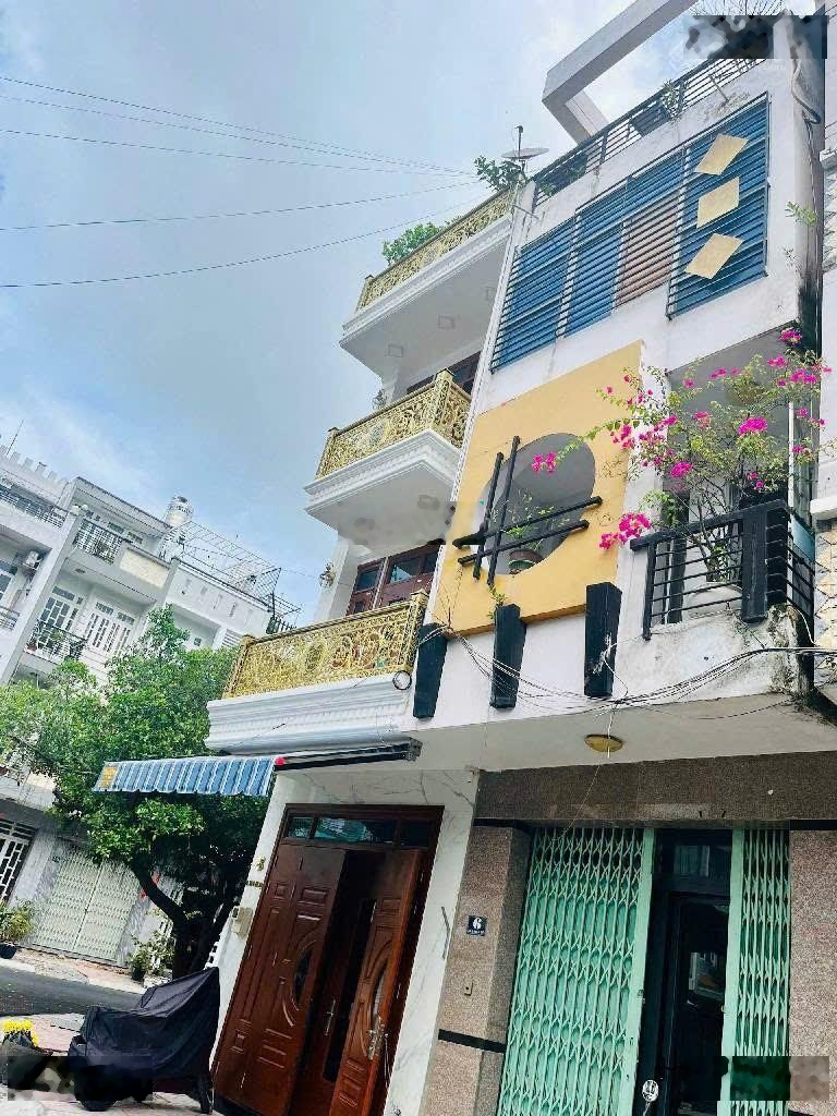 Gấp bán căn nhà chủ xây để ở, 52 mét ngang 4 hẻm to thông thoáng gần mặt tiền giáp quận 11