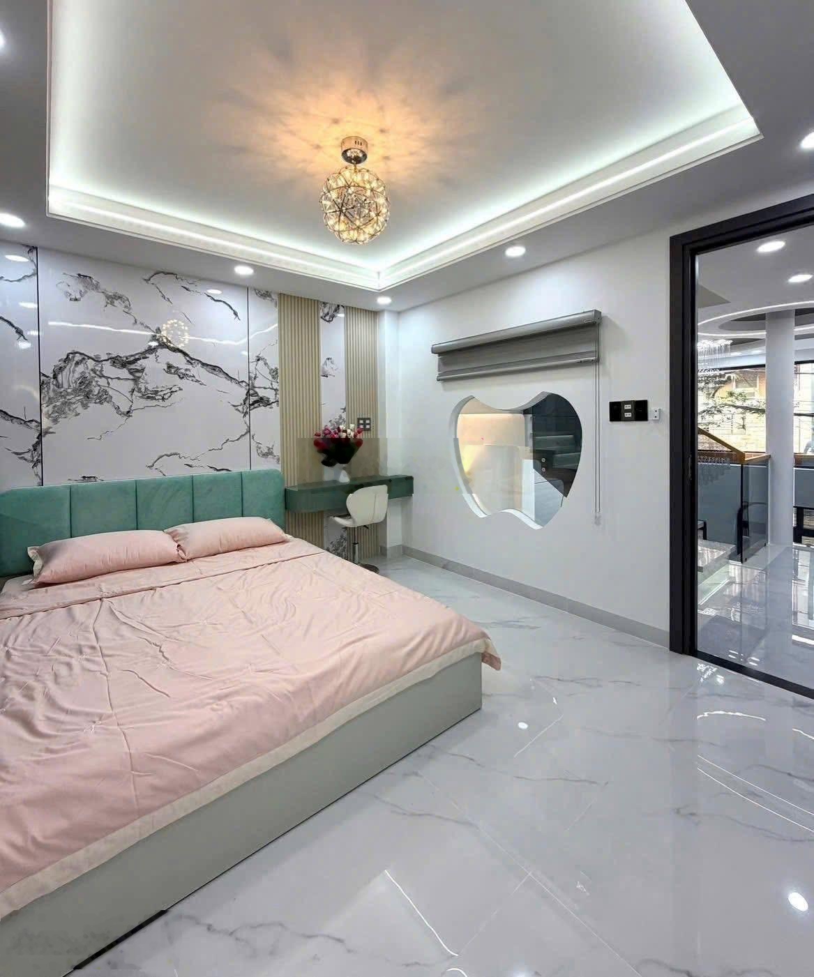 Siêu phẩm nhà ngay Đoàn Văn Bơ - Q. 4, giá 3Tỷ590/69m2, đang cho thuê 21tr gần cầu Đoàn Văn Bơ.