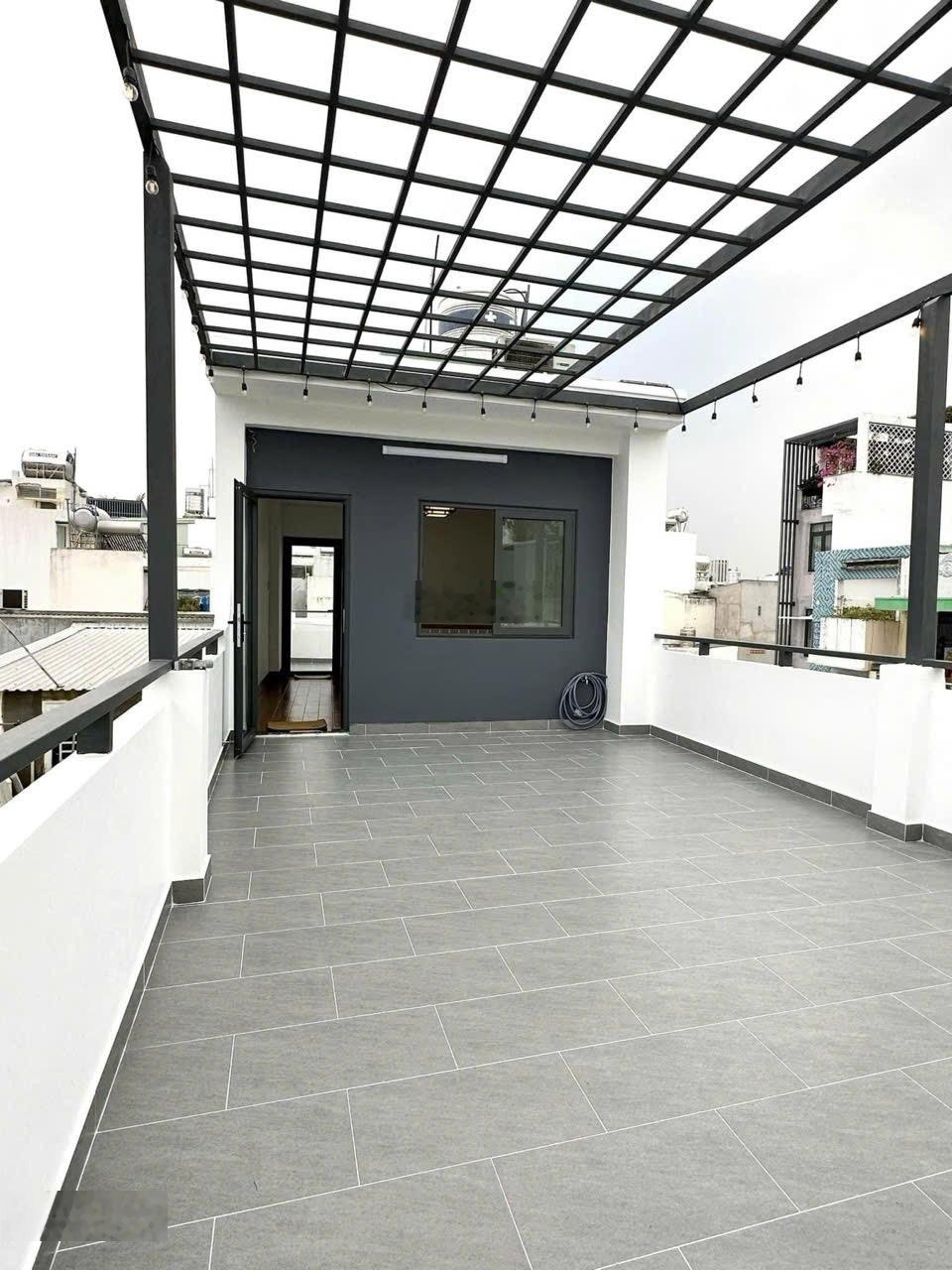 Hạ giá bán nhanh nhà Thái Phiên, Q11. Giá:5Tỷ570/ 70,5m2. Nhà vuông vức. Đang cho thuê KD 22tr