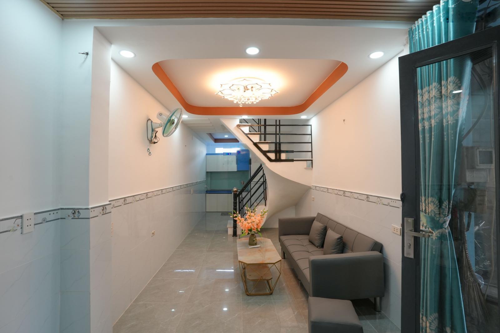 Nhà mới 1 lầu 2PN ngay TL19 gần chợ Cầu Đồng xem nhà 24/7 tặng sofa