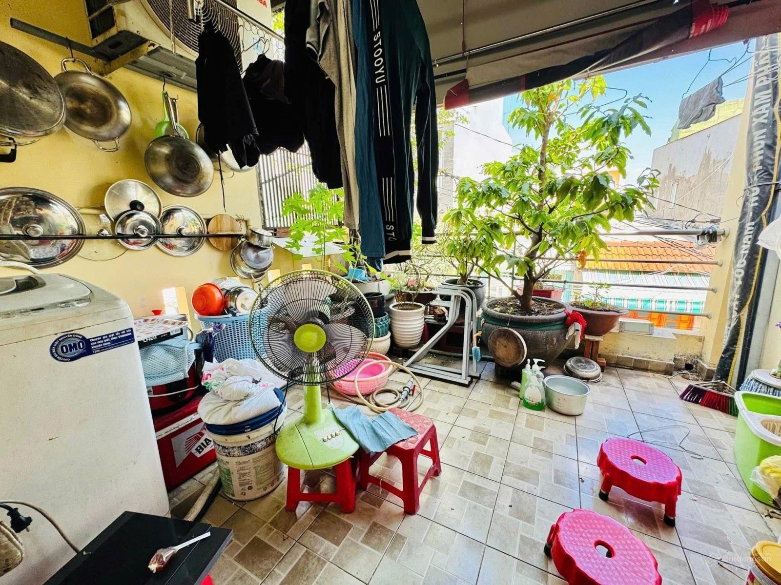 Bán gấp nhà riêng tại Nguyễn Quý Anh, 4,6 tỷ, 46m2, 2PN, 2WC, 2 tầng