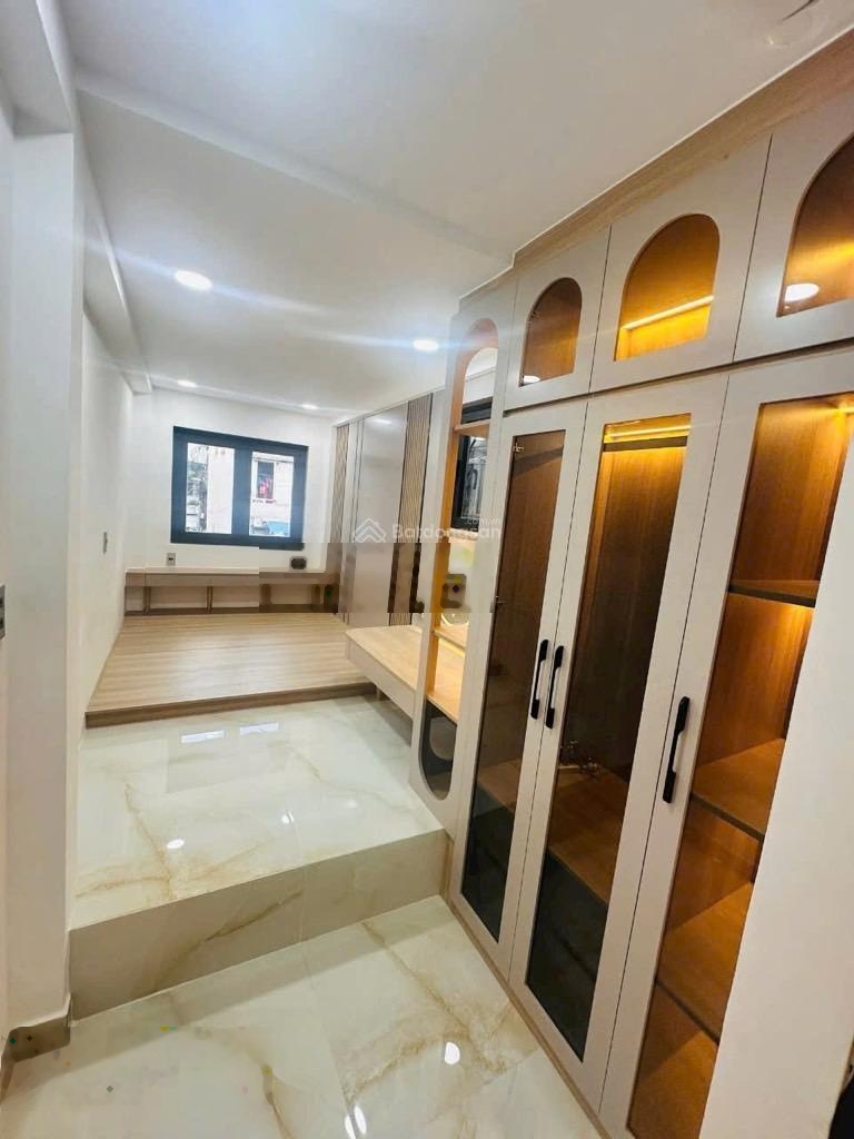 Bán nhà. đường hòa hưng.p13.q10. giá 5.95 tỷ