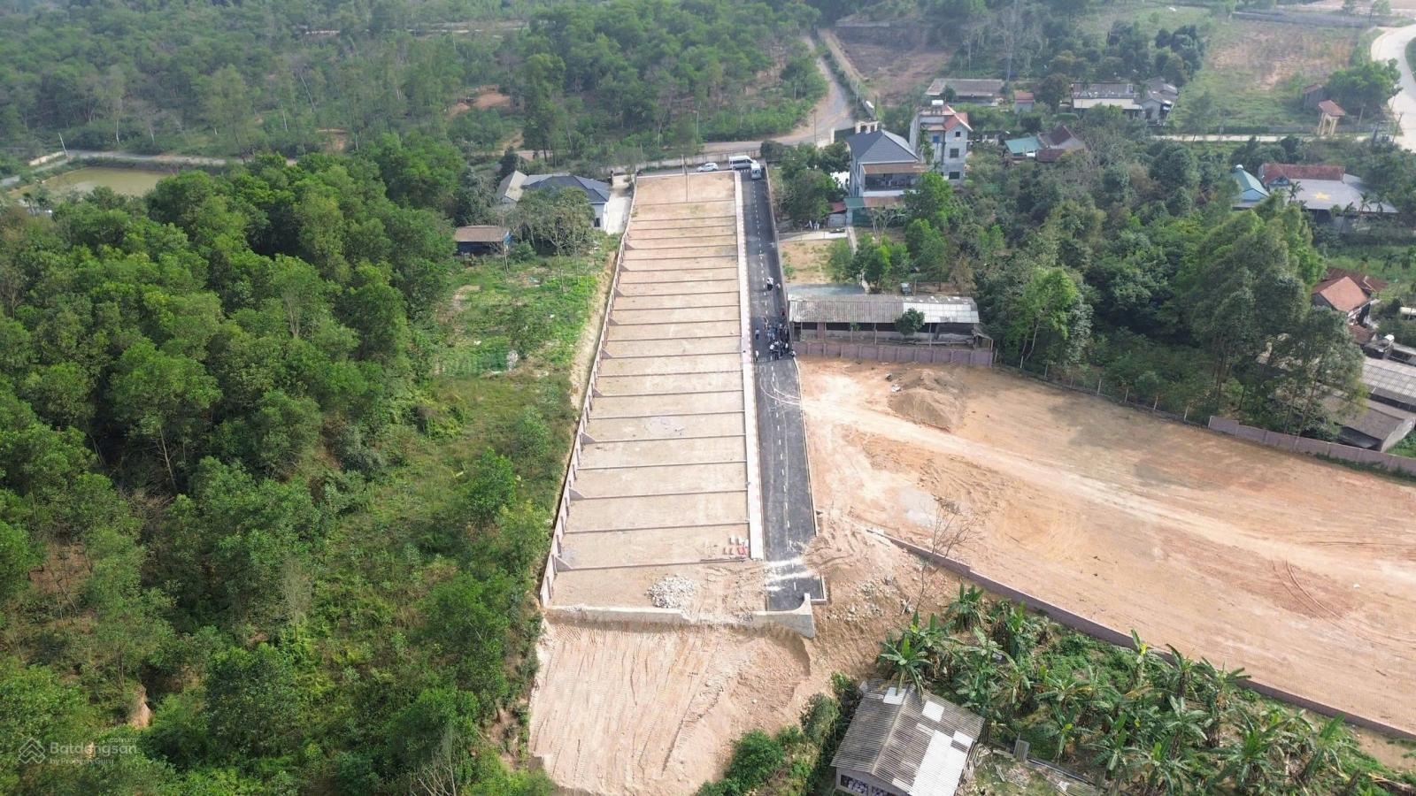 Trộm vía em đang bán đất thổ cư giá rẻ ở thủ đô Hà Nội giá chỉ hơn 1,1tỷ ~ 1,5tỷ/lô