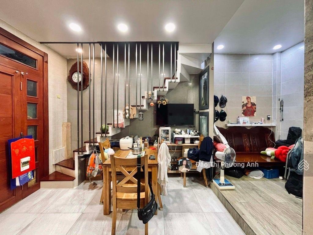 Chủ ngộp bán gấp nhà 3 tầng btct 45m hẻm xe hơi tô hiến thành q10 khu xây cao tầng chỉ 7.2 tỷ