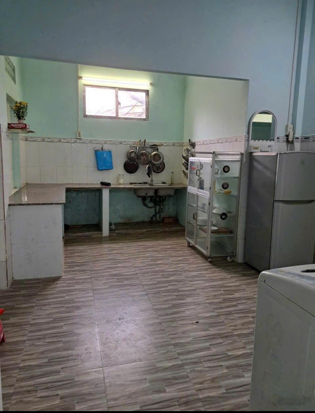 Bán nhà rẻ 114m2-ngang(5,2x22m)-2PN-xe hơi thông-nguyễn xiễn-bắc nha trang-chỉ 1ty820Tr