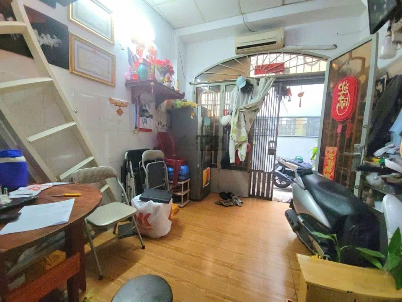 HH 1% bán dùm nhà Nguyễn Văn Bảo, P.4, 1 lầu