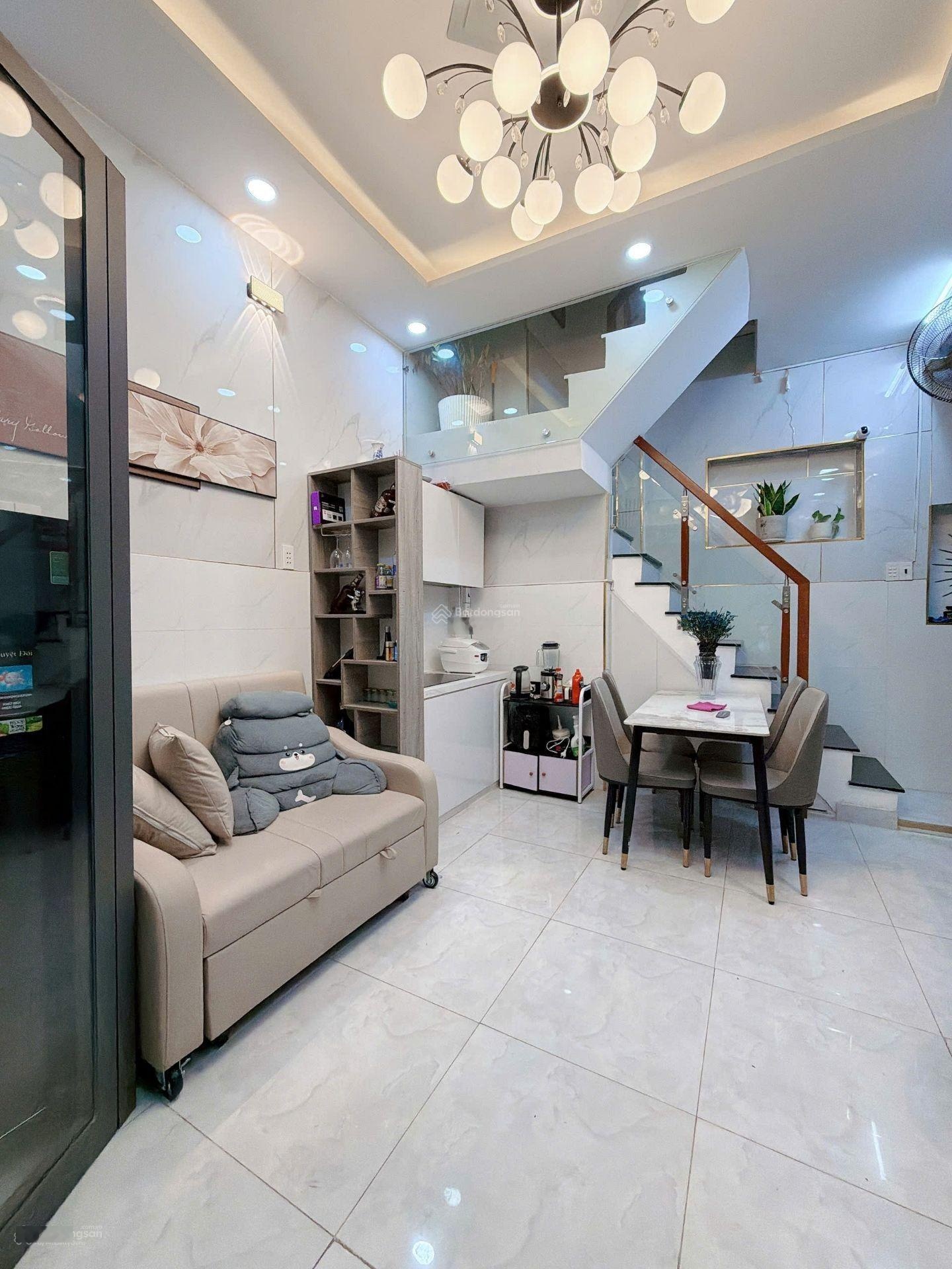 Bán nhà riêng còn mới 36m2 2 tầng Nguyễn Bặc - Phạm Văn Hai nhỉnh 5 tỷ