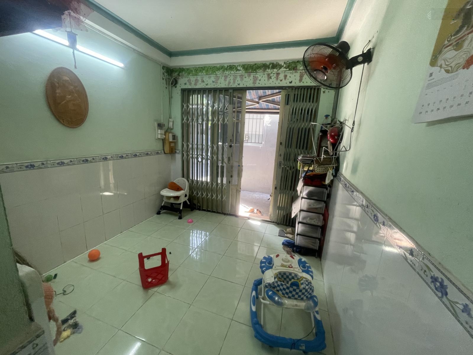 Bán nhà Đông Hưng Thuận Q12 - Chỉ 2 tỷ 200 tr diện tích: 3,1m x 7m (sàn 35m2)