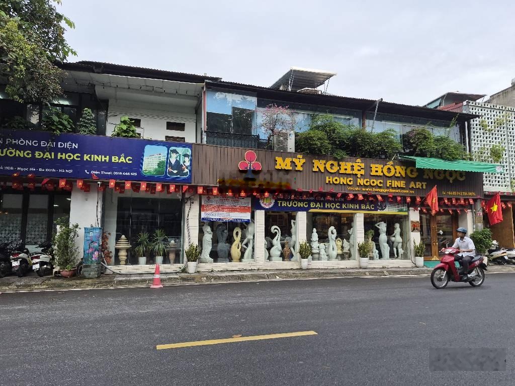 Kiệt tác đất vàng mặt phố Ngọc Hà Ba Đình, đối diện Bảo tàng Hồ Chí Minh. Sát Lăng Bác view Hồ Tây