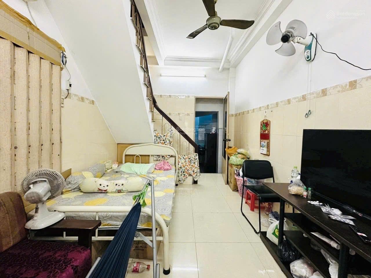 Nhà 3 Tầng - 51m2 - Hẻm 1 Trục Gần 4m - Chỉ 30m Ra Mặt Tiền - Phan Văn Trị, Bình Thạnh