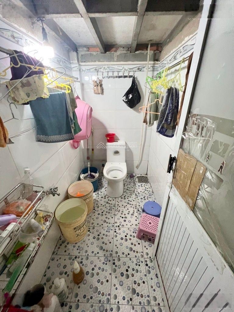 Gấp bán nhà hẻm xe hơi 6m - sát khu Tên Lửa - 2 tỷ xíu - 42m2