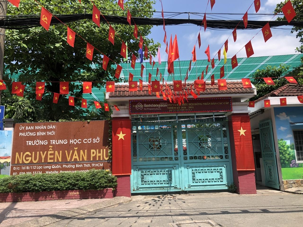 Nhà 161D/100 Lạc Long Quân, Q.11. Ngay trường Nguyễn Văn Phú và chợ Giáo xứ Bình Thới. Hẻm xe ô tô.