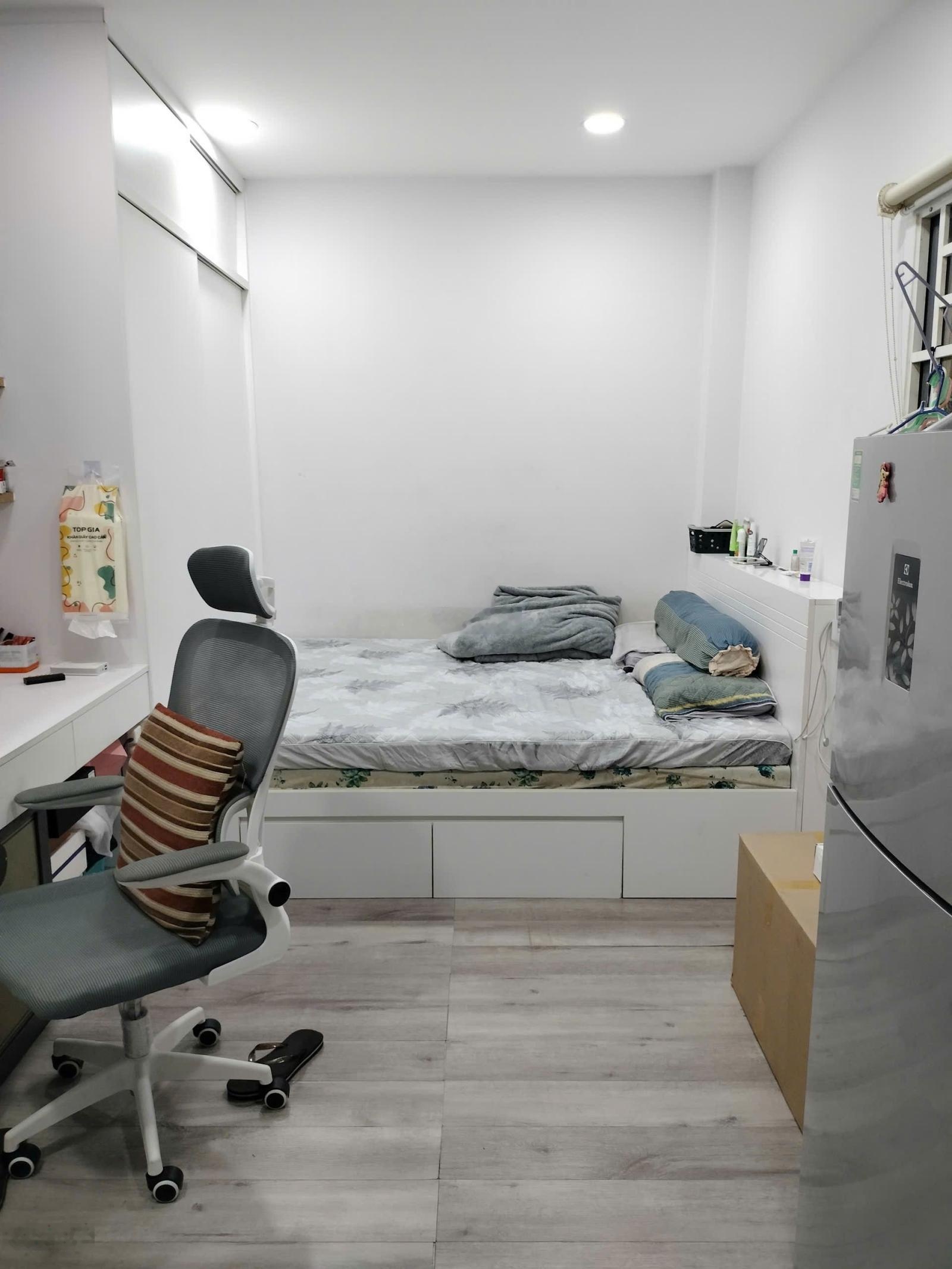 Bán NR tại Trần Văn Quang,Hẻm xe hơi thông