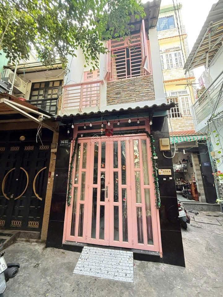 Nhà Bùi Thế Mỹ P10 Tân Bình, 1 trệt 2 lầu, sẵn HĐ thuê 7.5tr/tháng, giá 3.35 tỷ TL. LH 0876410777