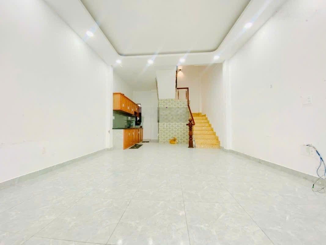 Mặt tiền kinh doanh trần thủ độ, 50m, 2 tầng, giá 5.x tỷ