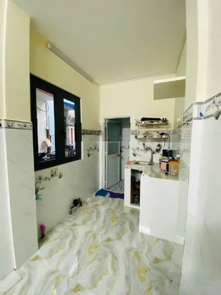 Tôi cần bán nhà thích quảng đức 12m2 4 tầng 4 phòng ngủ giá 3 tỷ 3 ở ngay