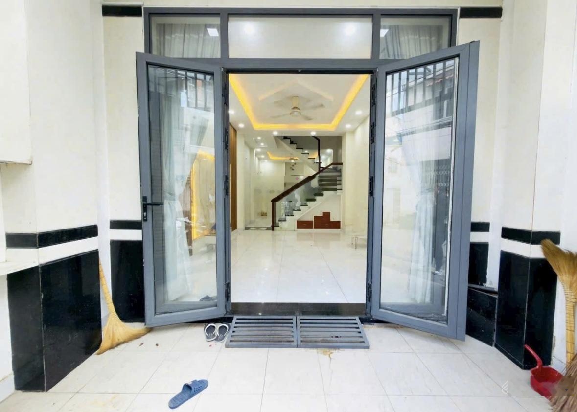 Hốt lộc đầu năm nhà huỳnh khương an,p5,gò vấp.giá: 4tỷ340/4.6mx13m.gần đh công nghiệp. sổ sẵn