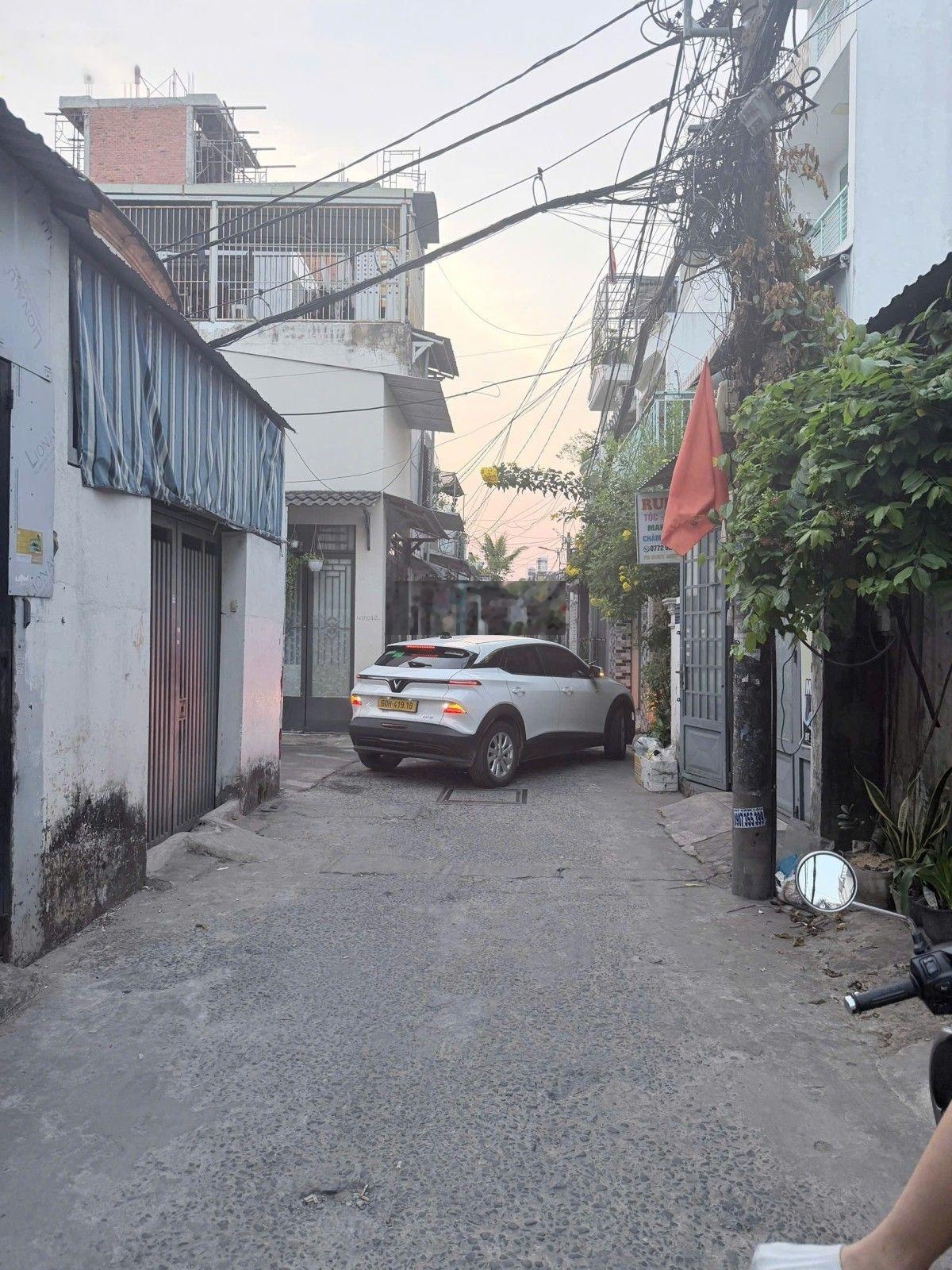 Cần bán nhà ! nguyễn hữu tiến, tân phú - hẻm ôtô - dt 51m2 - giá chỉ 4.95 tỷ