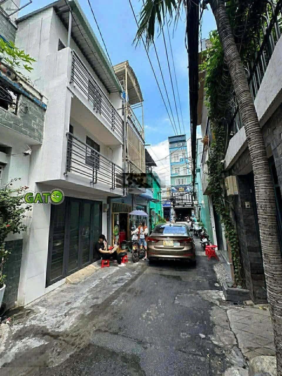 Cần bán gấp căn nhà đường số 27, P Sơn Kỳ, nằm gần chợ Sơn Kỳ, SHR