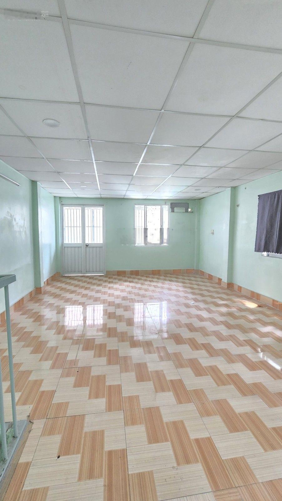 Bán Nhà riêng tại 300 Đường Trịnh Đình Trọng, Tân Phú, 3,9 tỷ, 32 m2 giá ưu đãi uy tín