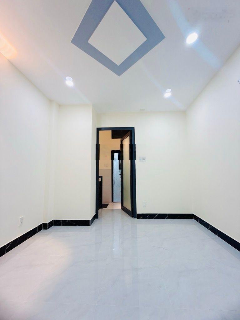 Bán nhà mặt tiền đường nhựa 6 mét