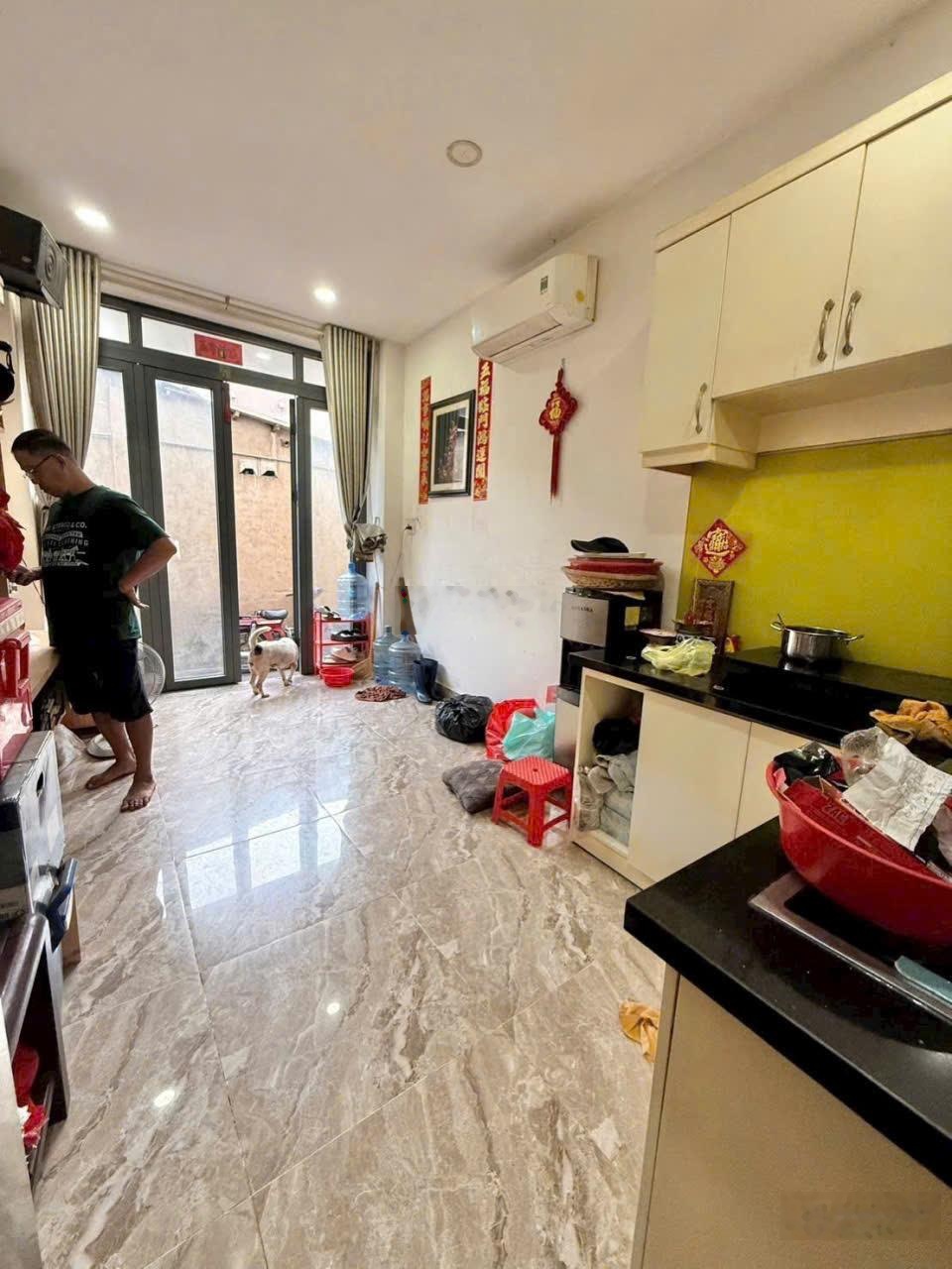 Bán nhà hẻm đường Tân Kỳ Tân quý, P. Tân Sơn Nhì, nhà nhỏ xinh, đầy đủ tiện ích, giá siêu tốt