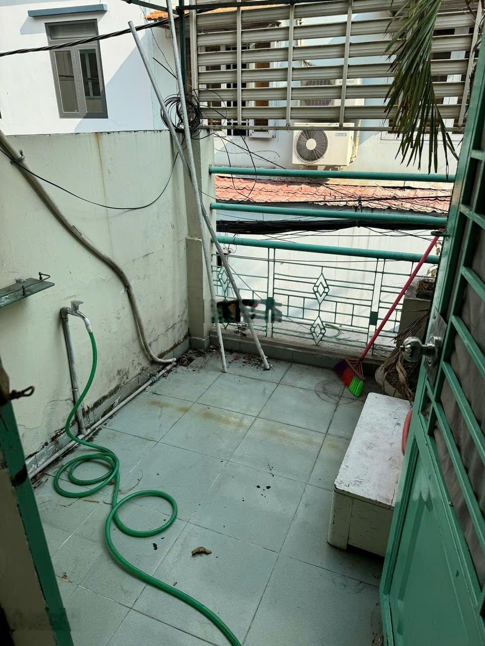 Hàng hiếm bán Nguyễn Ngọc Lộc, bán gấp 4,1 tỷ, 26,4m2, 2PN, 1WC