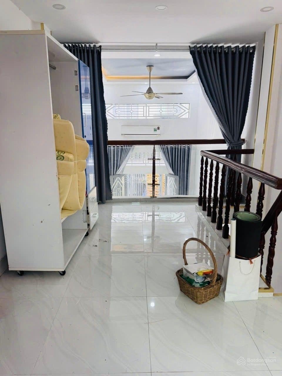 Nhà Nguyễn Hữu Tiến - Cách Aeon Tân Phú - Nhà 3 Tầng - Đường Hẻm Sạch Đẹp - Nhà Vuông Vức