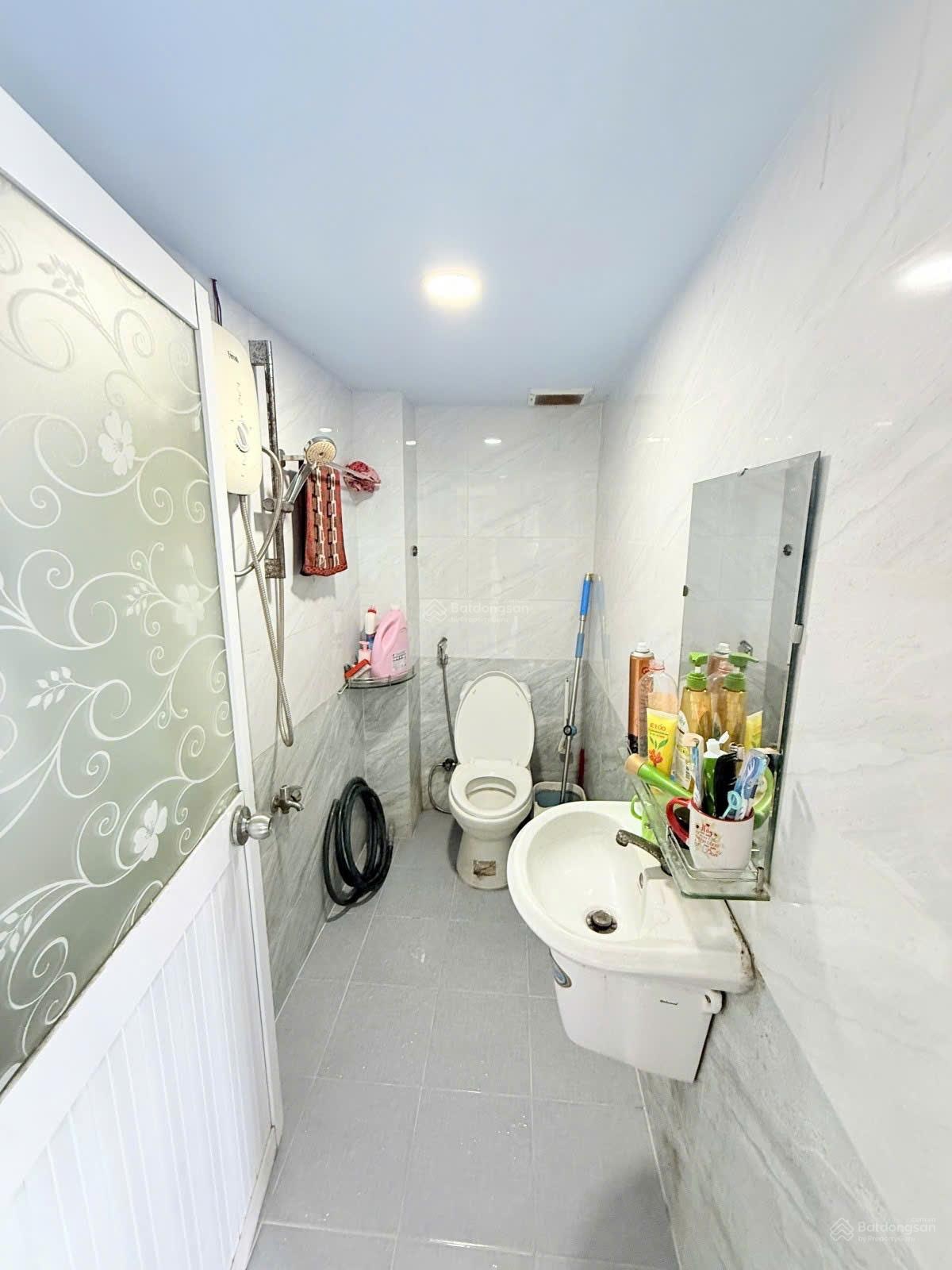 Bán nhà hẻm xe tải âu cơ tân bình - 3 tầng chỉ 3 tỷ