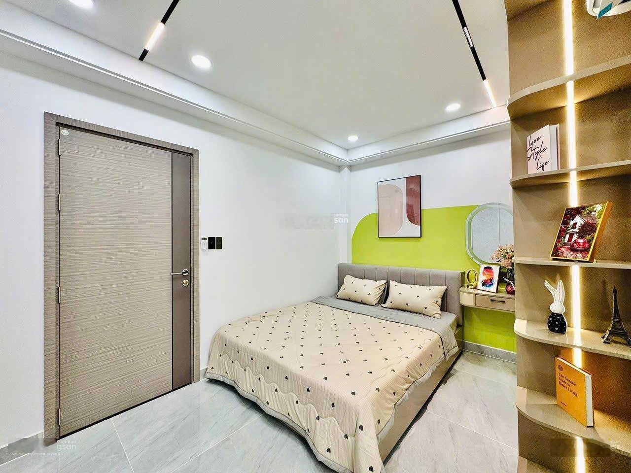 Chủ giảm giá sâu 300tr bán nhà 65m2, 2tỷ660tr, Nguyễn Văn Lượng, Gò Vấp, gần Lotte Mart, sổ riêng