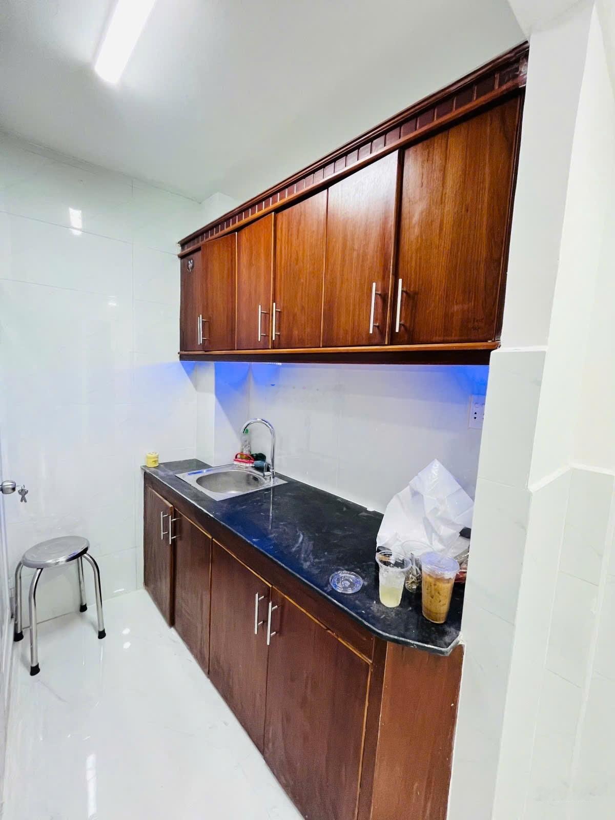 Nhà mới hẻm ba gác 181 Âu Dương Lân 3 tầng 2 PN 2 WC giá chỉ 2,68ty