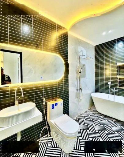 Cần bán gấp nhà Lê Quang Sung,P2,Q6,gần chợ Minh Phụng. Giá 3tỷ 960tr /87m2,đang cho thuê 25tr