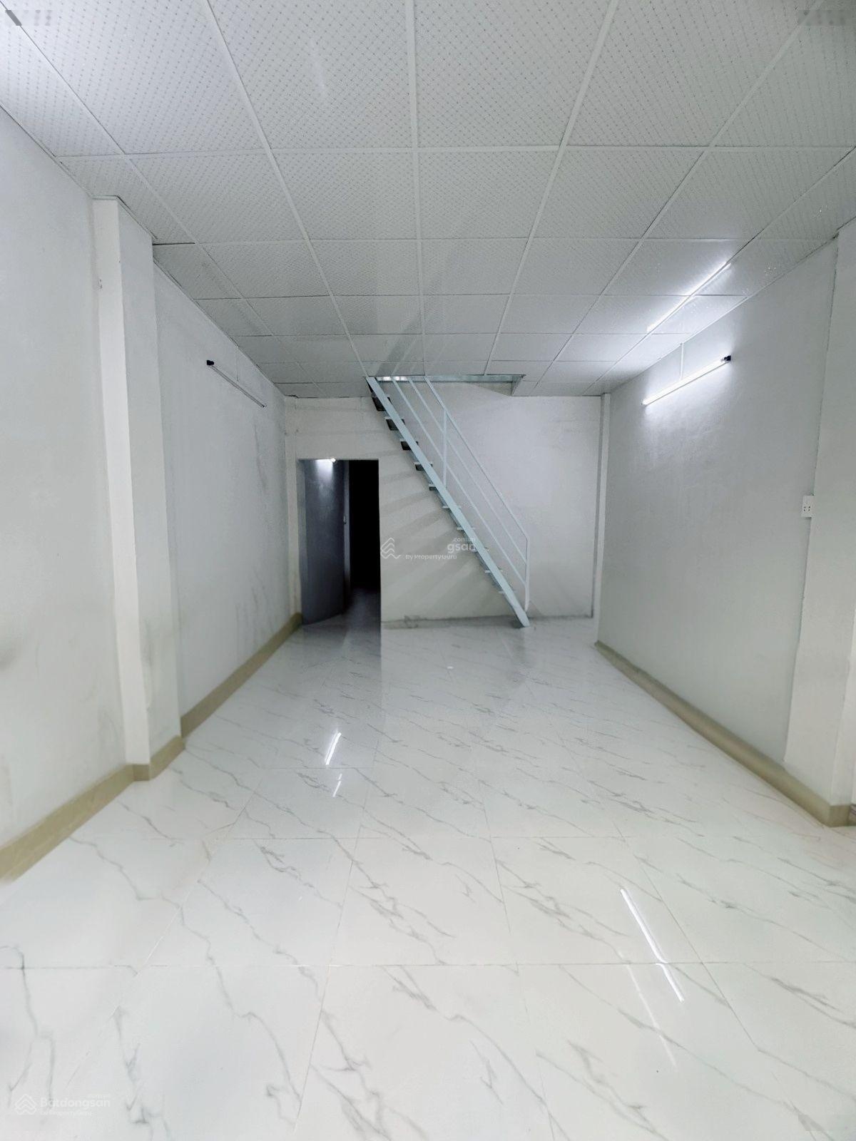 Nhà 54m2 cho thuê 9tr, hẻm thông hoàn công đủ