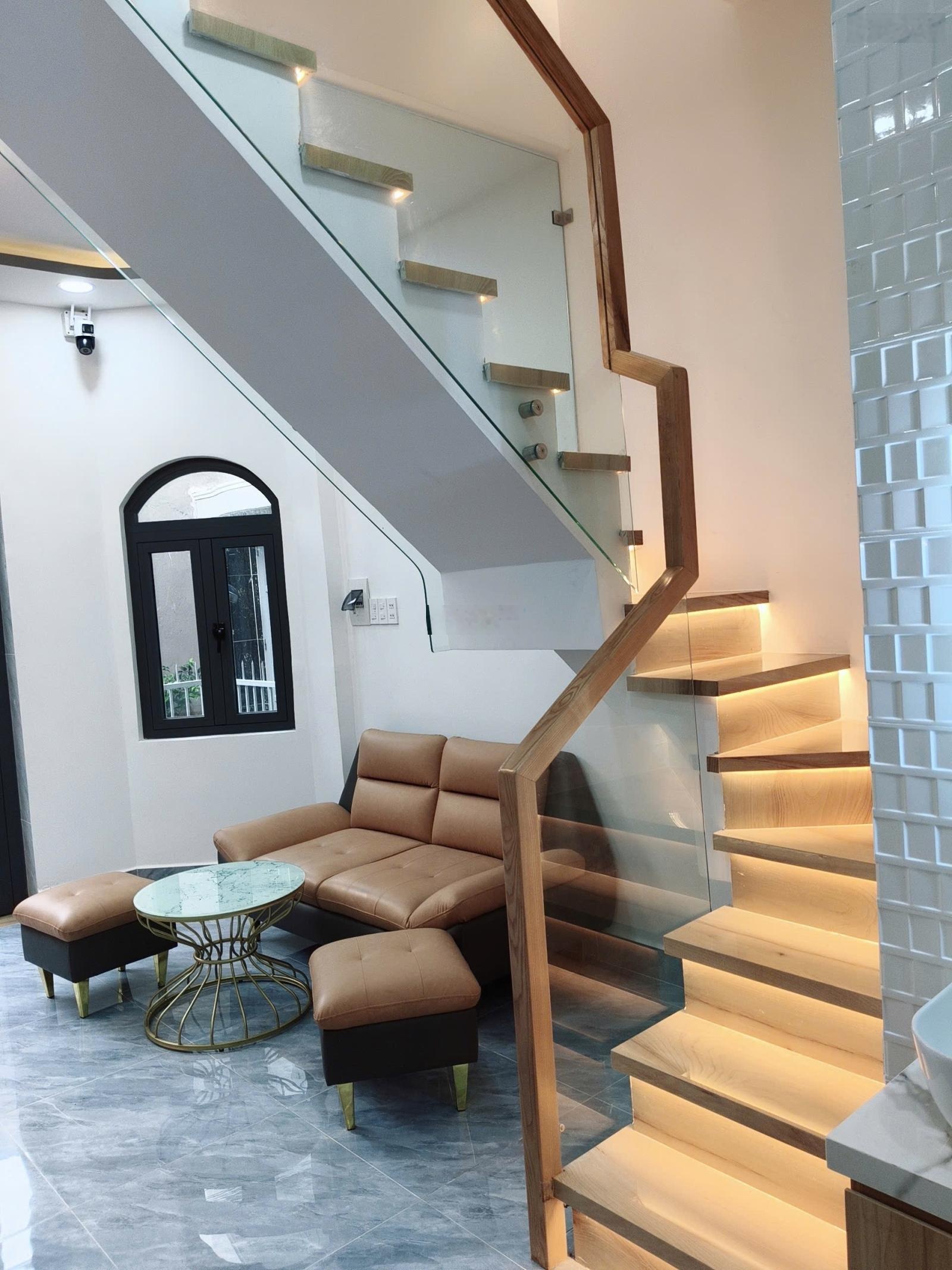 Nhà Mới Xinh Lung Linh- 25m2 - 2 Tầng - Full Nội Thất - Sát Chợ Phú Lâm Q6 - Chỉ Hơn 3 Tỷ