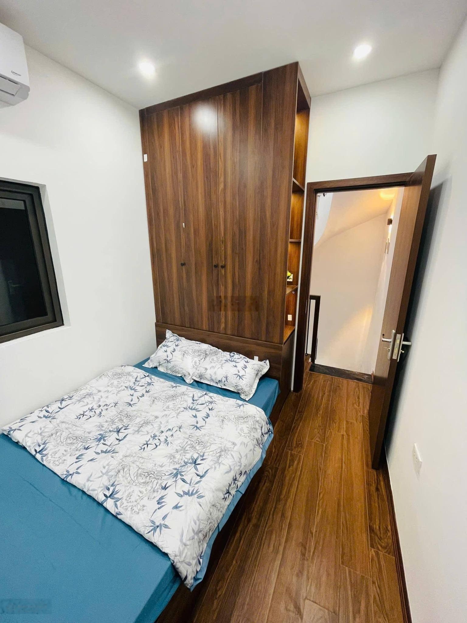 Bán nhà đẹp ở ngay trung tâm đống đa 15m² x 5 tầng lô góc, giá 4.65 tỷ