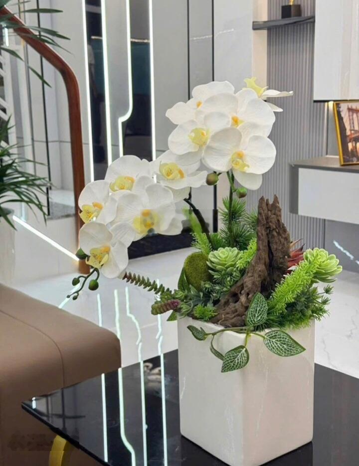 Chính chủ bán gấp nhà 2 lầu 5x22m. Giá 800 triệu. Đường Phạm Thế Hiển. Đang cho thuê 12tr. Sổ riêng