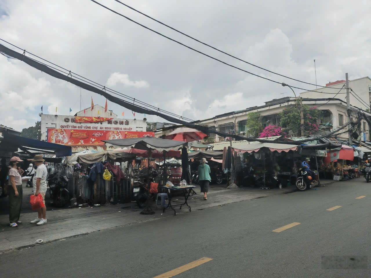 Bán nhà hẻm ba gác ĐỐI DIỆN CHỢ THỊ NGHÈ , Bình Thạnh