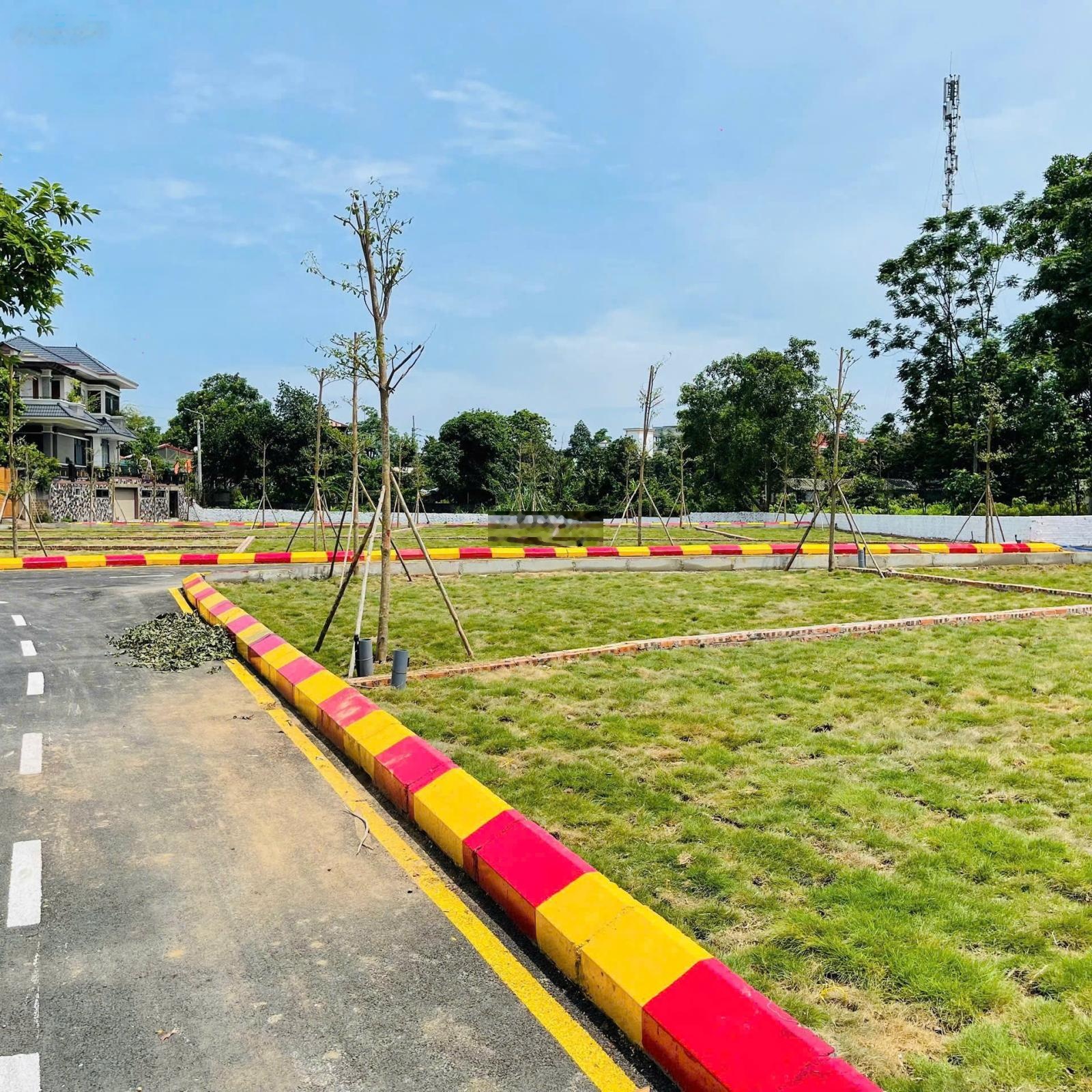 Hàng hiếm tại Thạch Hòa, 2 tỷ, 100m2, đất thổ cư mặt tiền 6m