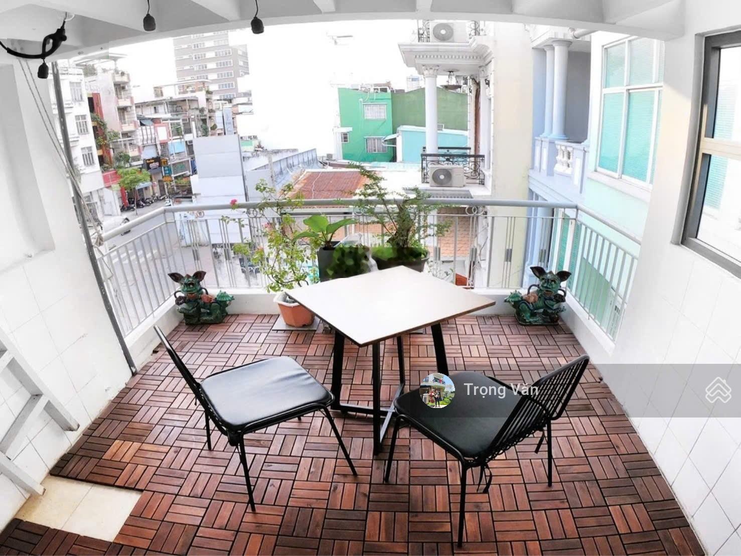 Chỉ 7,8 tỷ (bằng giá hẻm) - có nhà mặt tiền thụt Trần Đình Xu - cho thuê 216 triệu/ năm