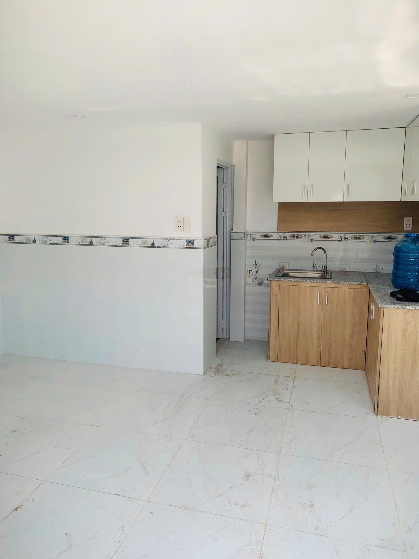 Bán nhà riêng Quận 12 hẻm xe hơi ngay Nhà Máy Bia Lê Văn Khương, 4x6m, giá siêu hời